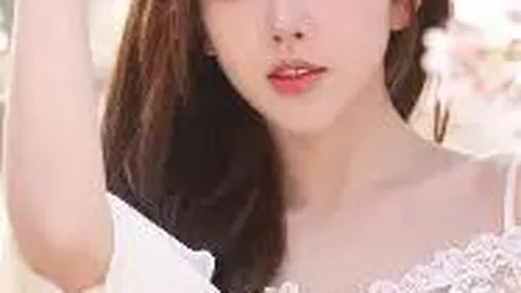 杨瀚森NBA首投三分命中，开拓者半场落后雷霆21分